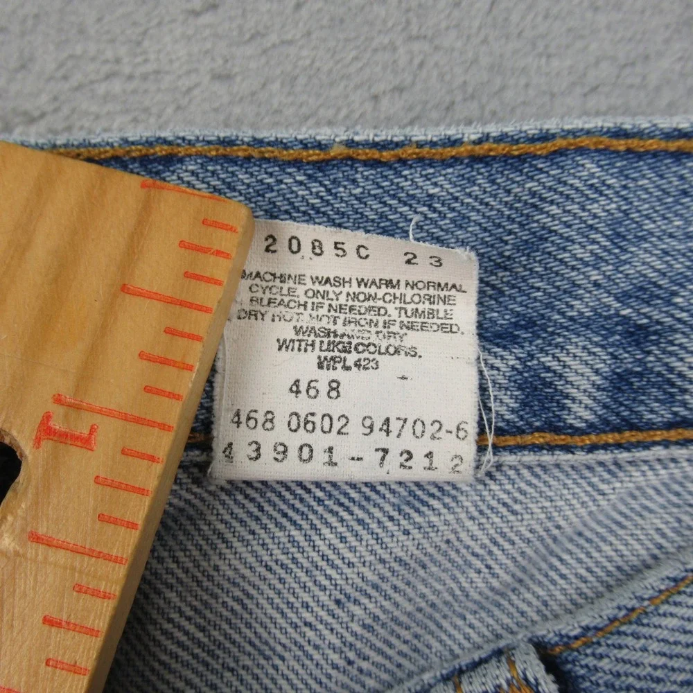 Levis levi relaxed